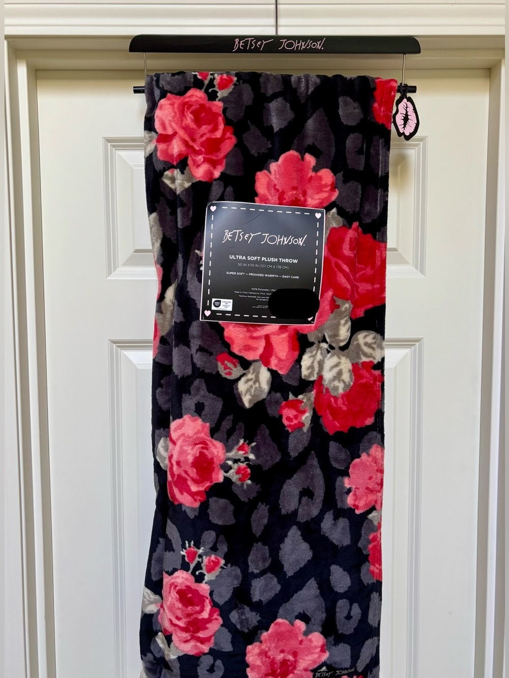 Betsey Johnson Ultra Soft Plush Throw